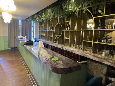 A vendre murs bar restaurant avec logement 92