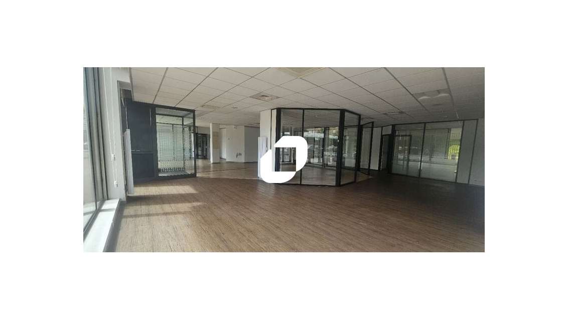 Vente Local commercial 249m² Rueil malmaison