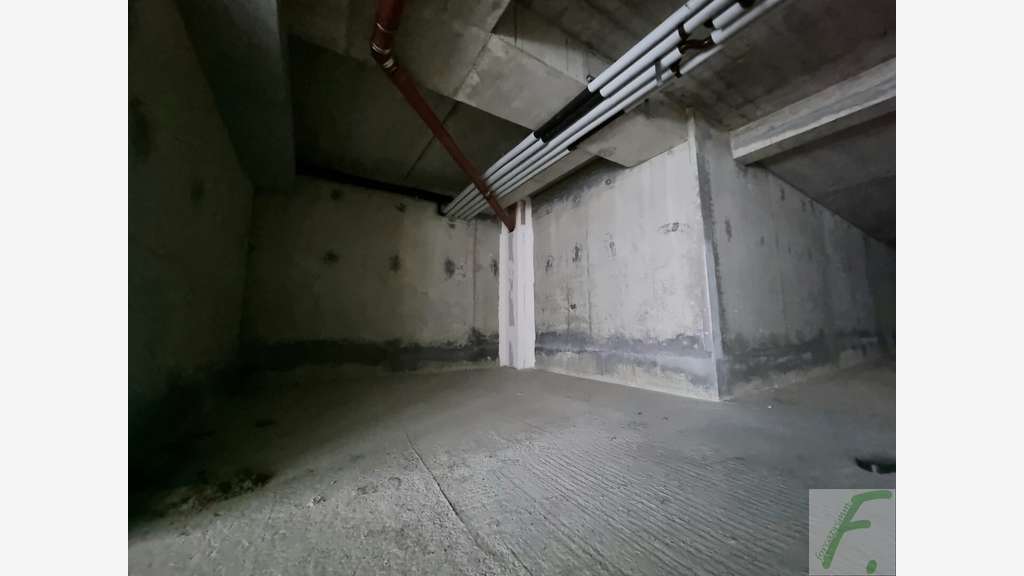 A vendre local commercial 417m² à Rumilly centre