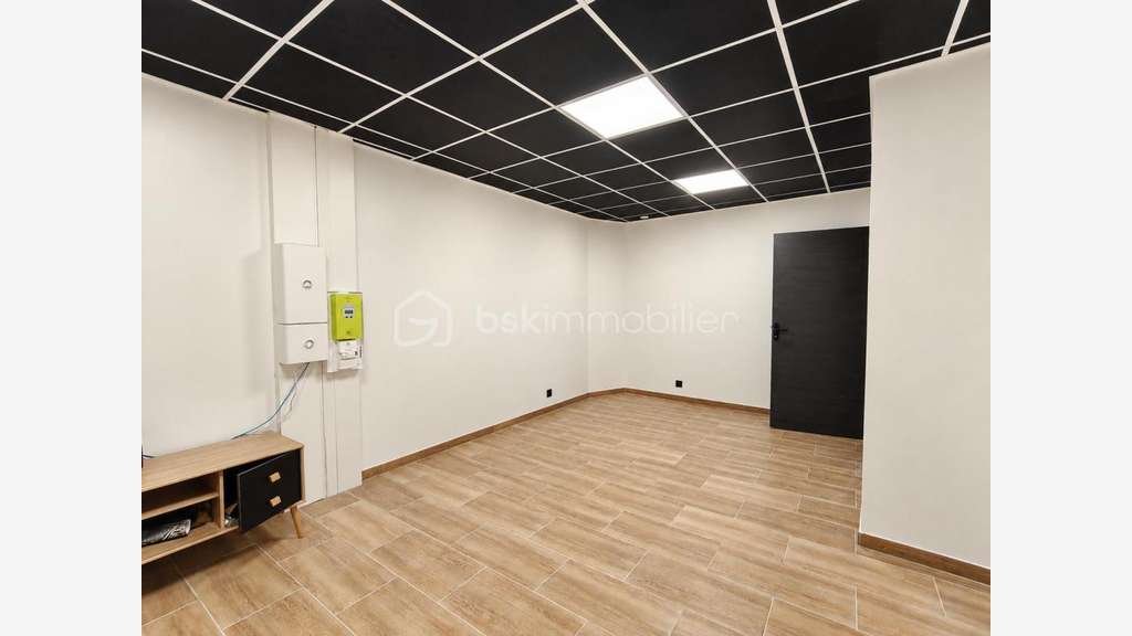 LOCAL PROFESSIONNEL 114 M² - RUMILLY À PROXIMITÉ I