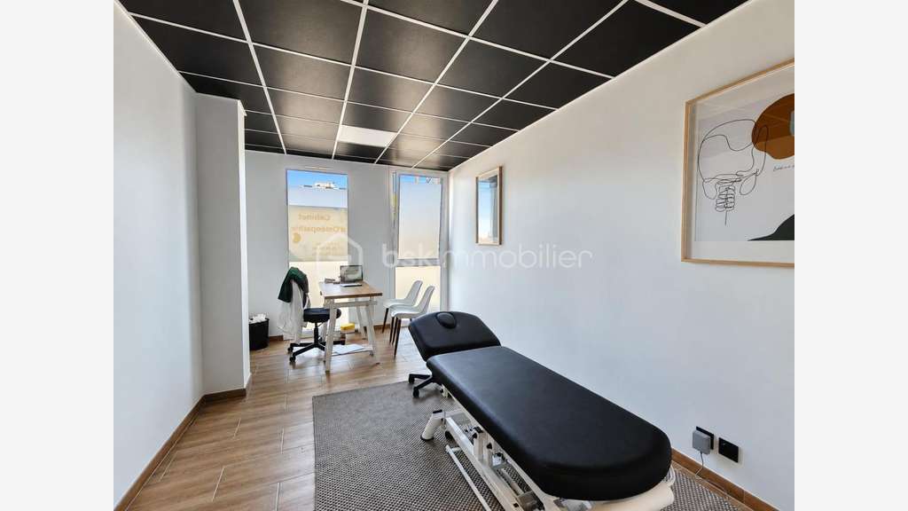LOCAL PROFESSIONNEL 114 M² - RUMILLY À PROXIMITÉ I