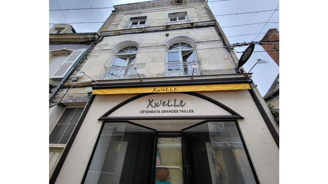 Immeuble mixte local et 4 apparts Sablé-sur-Sarthe