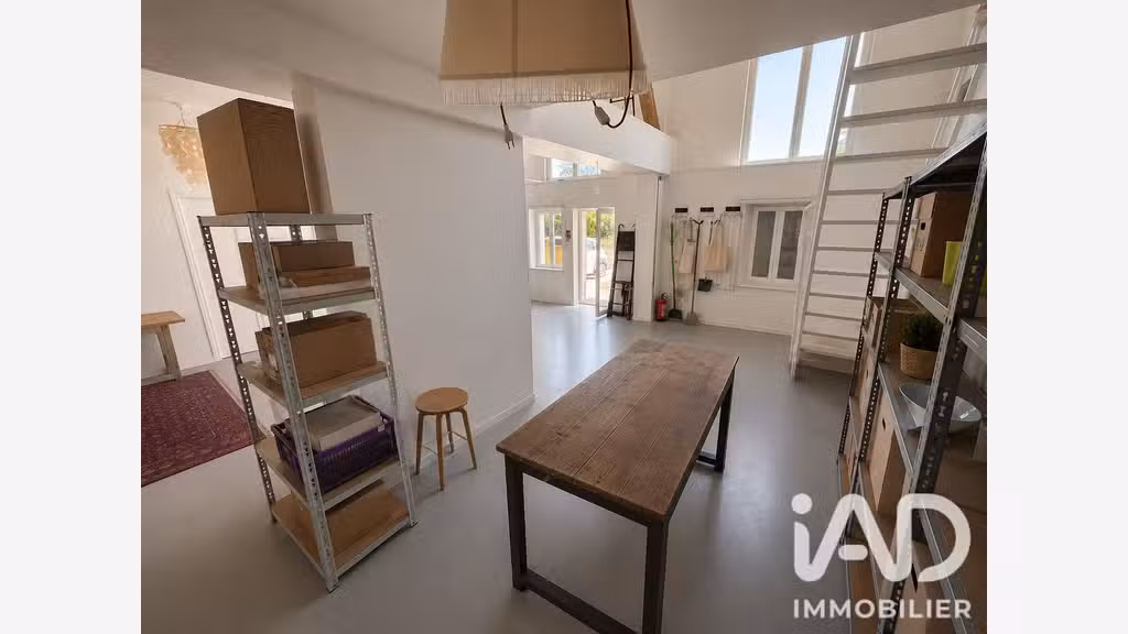 Local commercial à Sablonnières