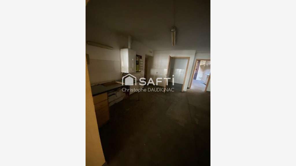 Local Commercial de 145m² au Centre de 