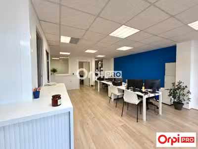 Local commercial 71m² à vendre St André lez Lille