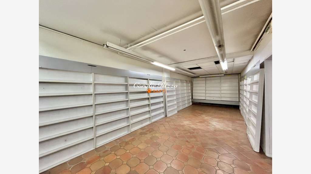 Vente local commercial de 150m² à Saint-Avold