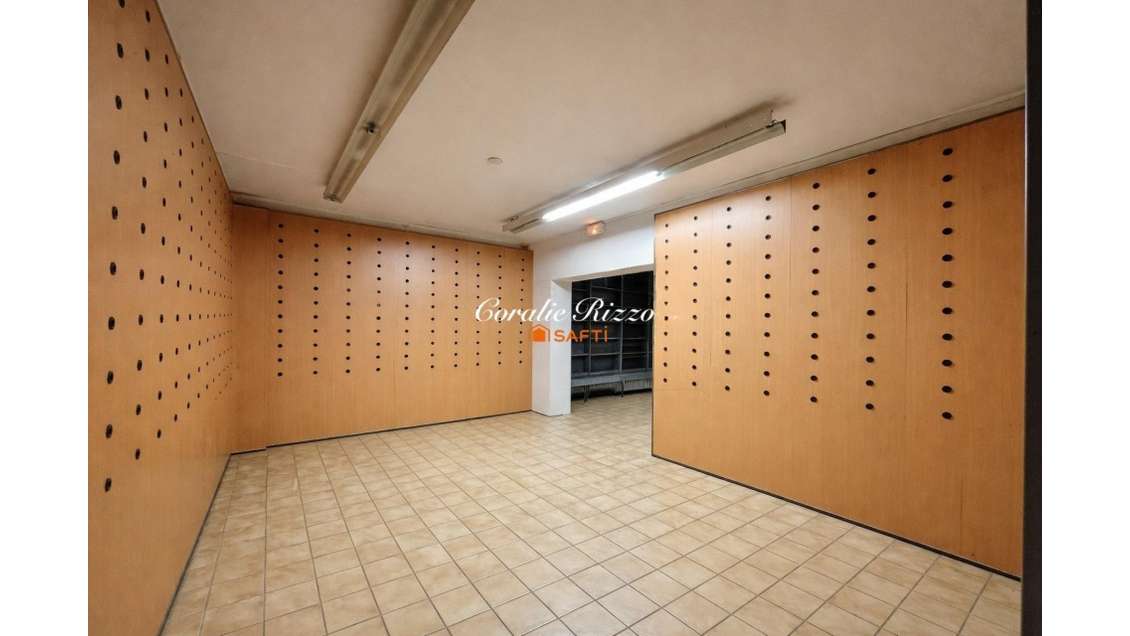 Vente local commercial de 150m² à Saint-Avold