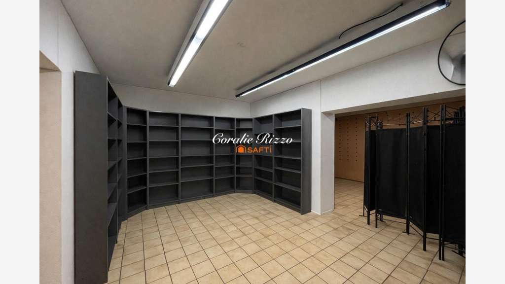 Vente local commercial de 150m² à Saint-Avold