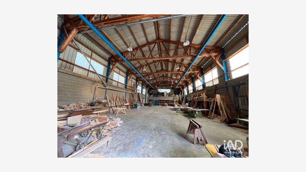 Vente local d'activité de 900m² à Saint-Béron