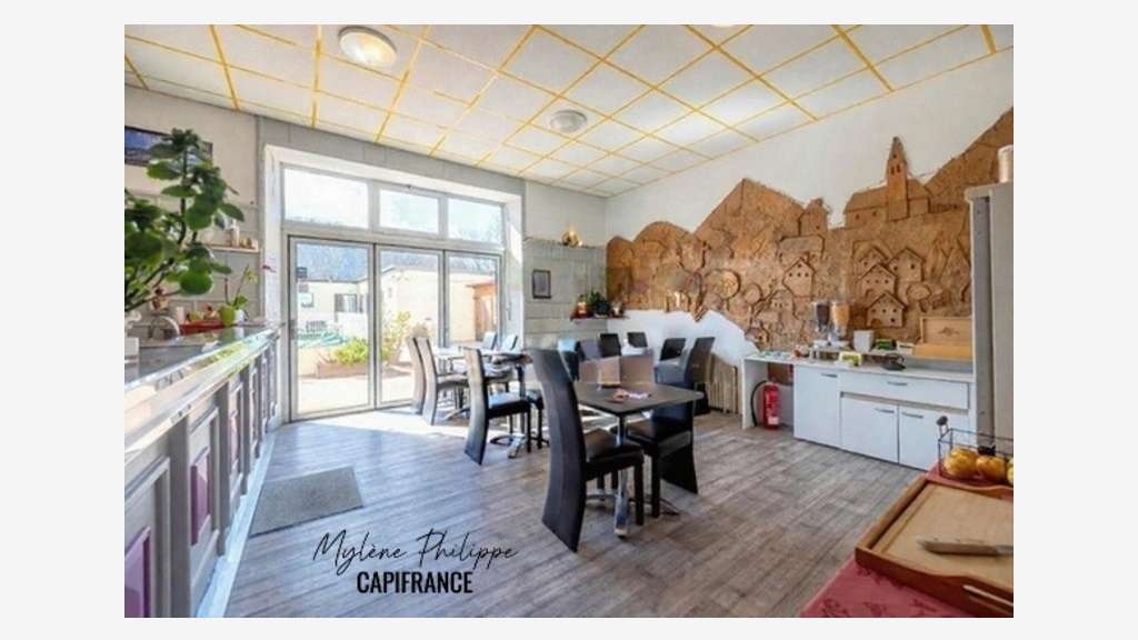 Local 586m² à vendre à St Bonnet en Champsaur