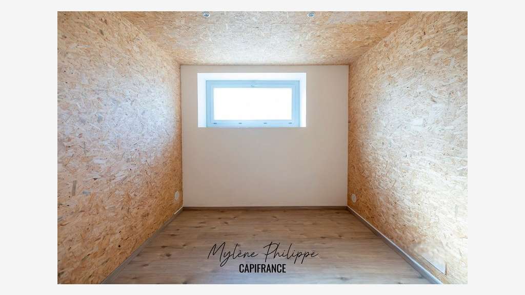 À vendre local 111m² à Saint-Bonnet-en-Champsaur