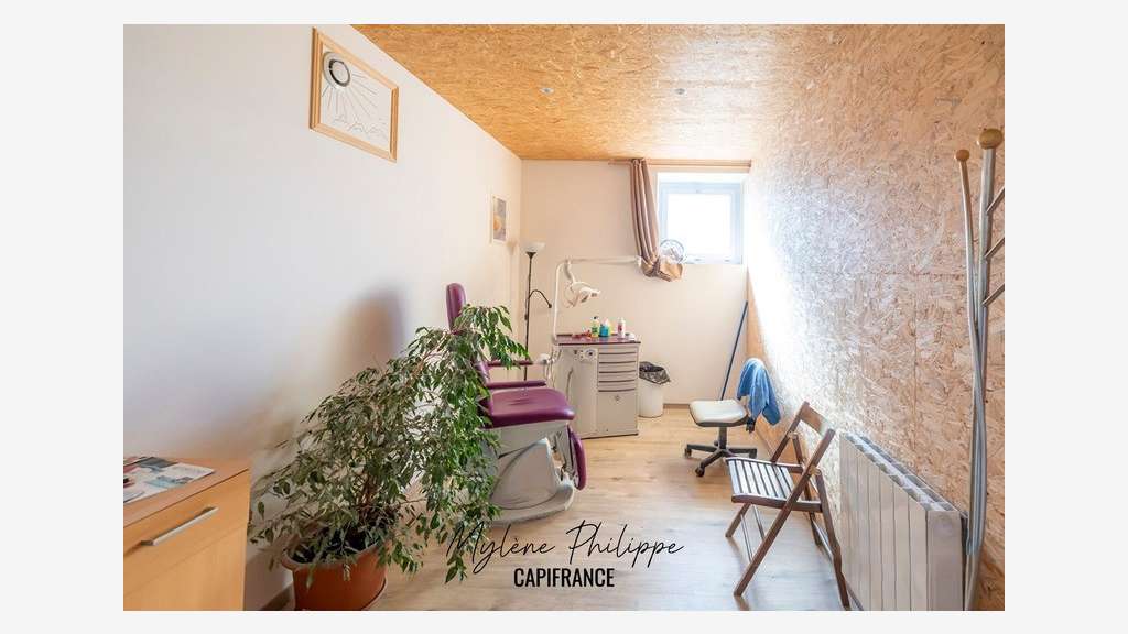 À vendre local 111m² à Saint-Bonnet-en-Champsaur