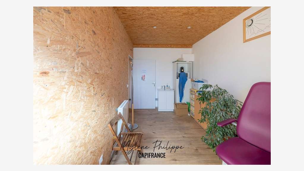 À vendre local 111m² à Saint-Bonnet-en-Champsaur