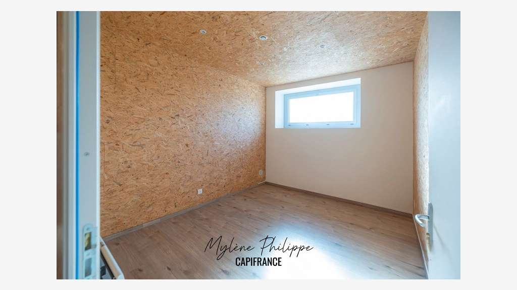 À vendre local 111m² à Saint-Bonnet-en-Champsaur