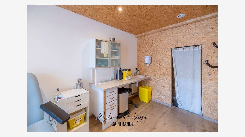 À vendre local 111m² à Saint-Bonnet-en-Champsaur