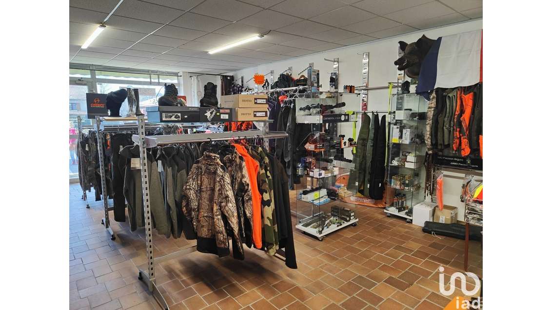 Local commercial à Saint-Bonnet-le-Froid