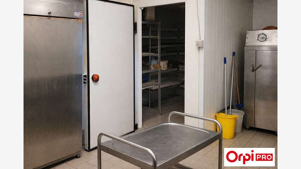 A vendre ensemble immobilier 300m² à Saint-Brandan