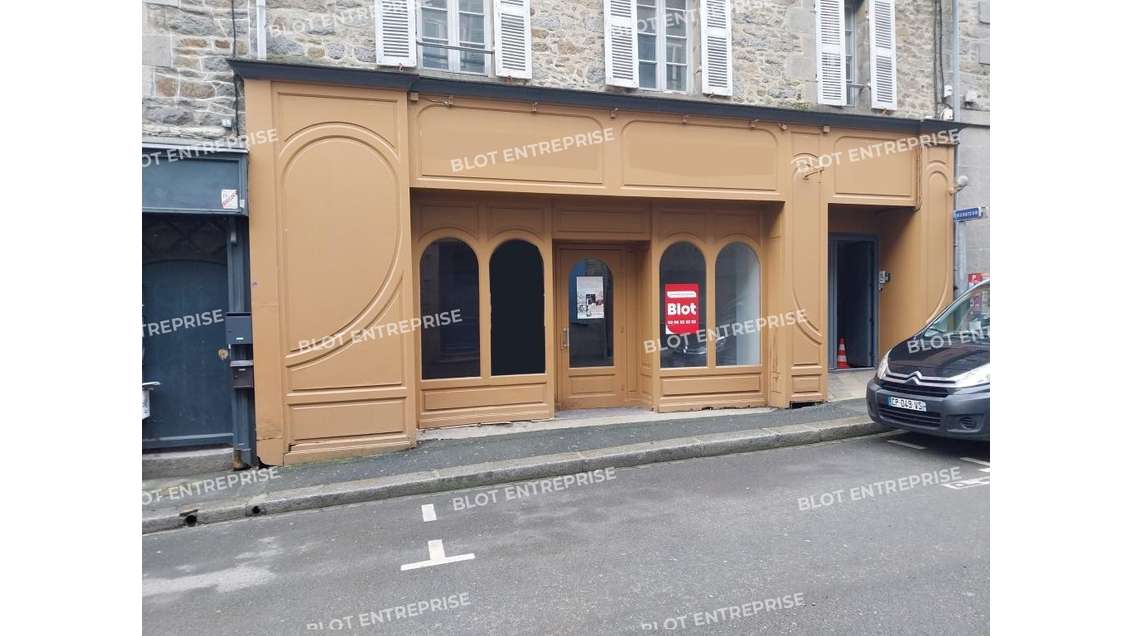 Local commercial 240m²  ERP 5 à St Brieuc centre 