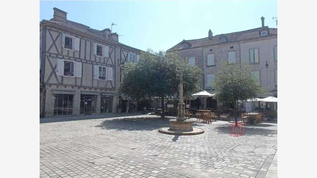 A vendre murs commerciaux de 52m² à Saint Céré