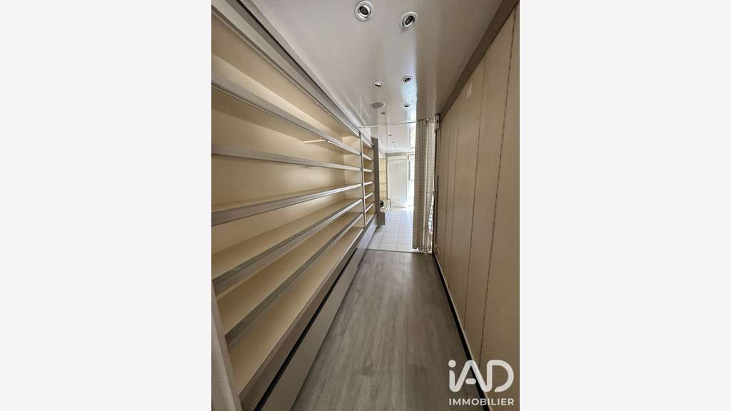 Vente local commercial libre de 79m² à Saint-Céré