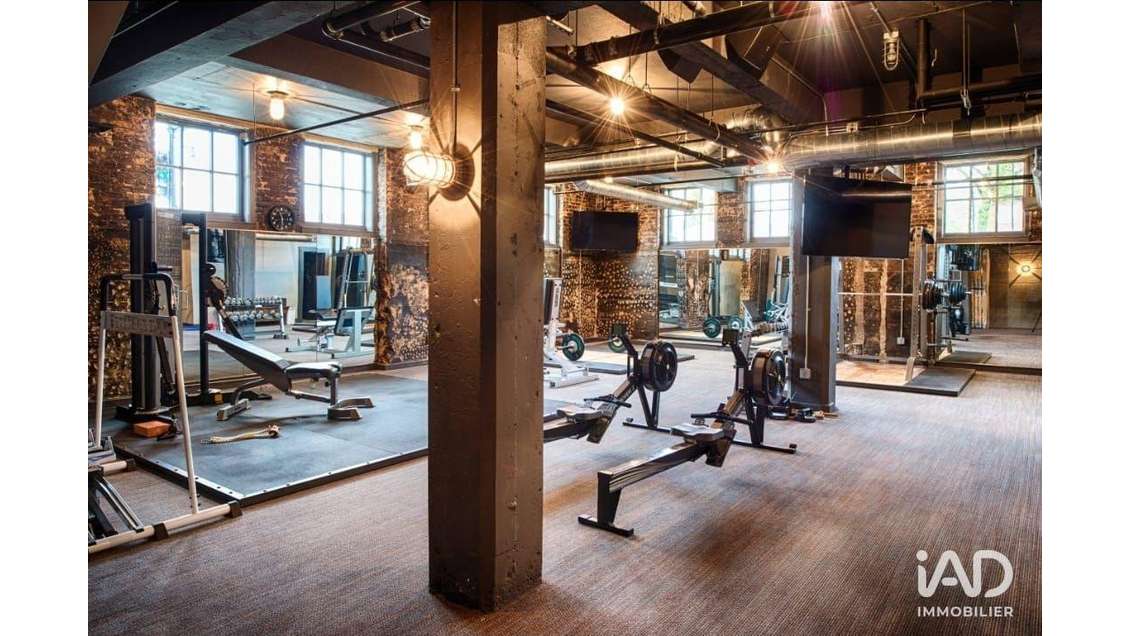 Murs commerciaux à Saint-Cergues