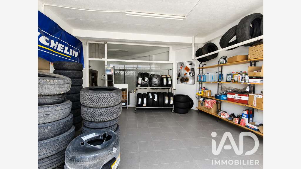 AV murs commerciaux 147m² Saint-Cézaire-sur-Siagne