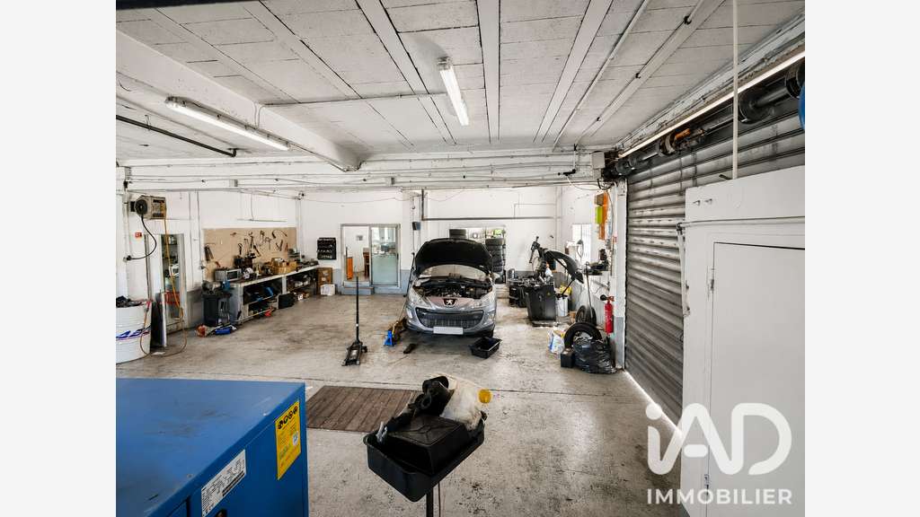 AV murs commerciaux 147m² Saint-Cézaire-sur-Siagne