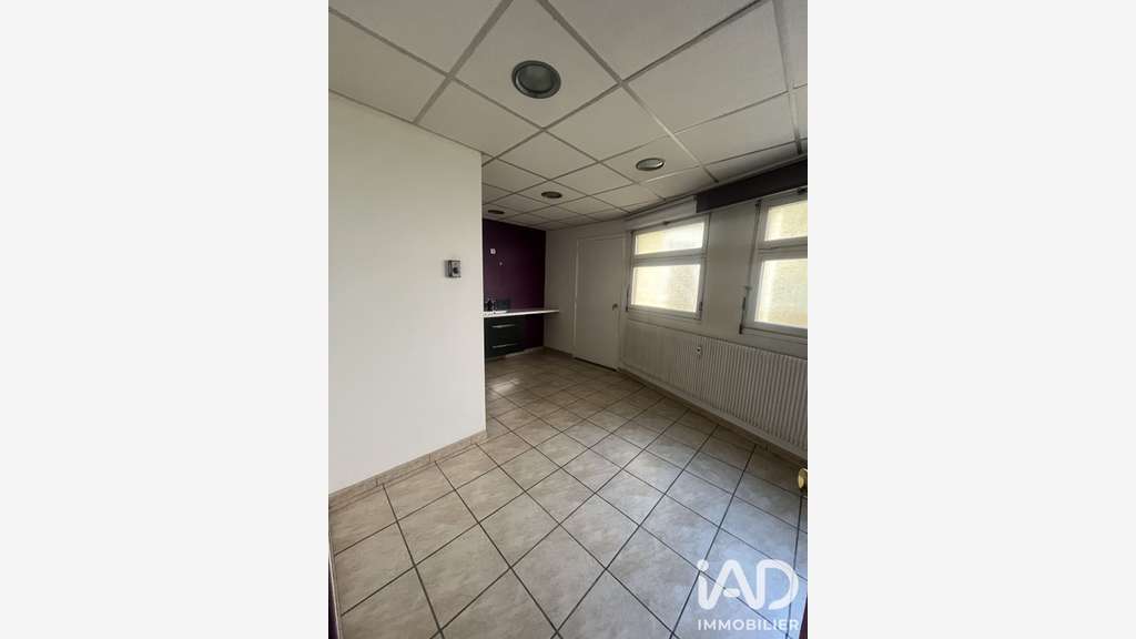 Local commercial à Saint-Claude