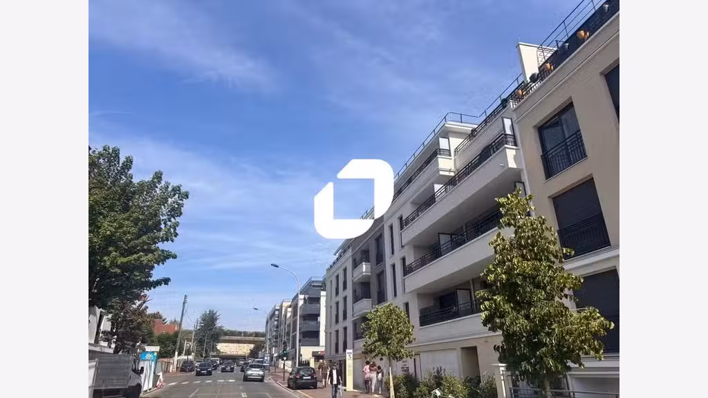 Vente Local commercial 100m² Saint cyr l'ecole