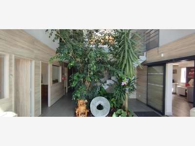 Bâtiment opérationnel, bien agencé, composé de 500