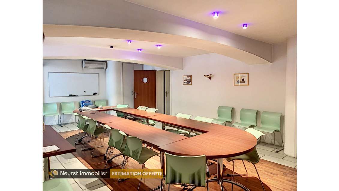 Vente local 102m² Saint-Étienne prox. PL. Bellevue