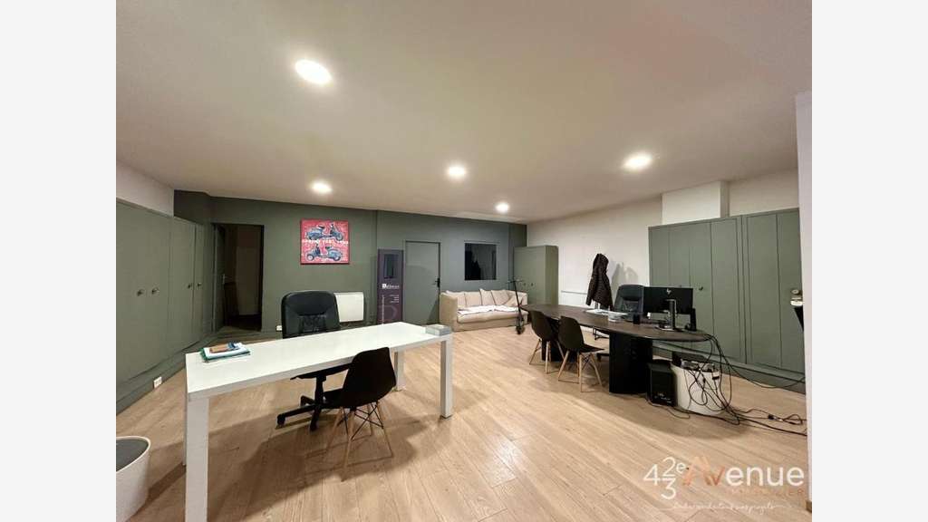 A vendre local 170m² hyper centre Saint-Étienne