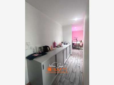AV local commercial 30m² Saint-Étienne