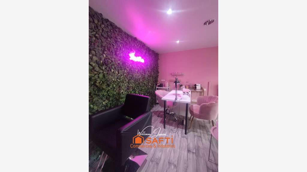 AV local commercial 30m² Saint-Étienne  