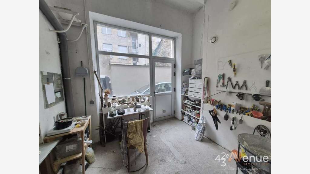 Vente local atelier garage 70m² centre St Etienne