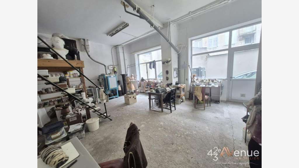 Vente local atelier garage 70m² centre St Etienne