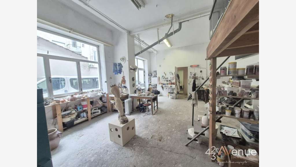 Vente local atelier garage 70m² centre St Etienne