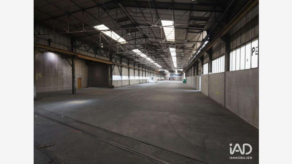 AV dépôt 508m² en zone industrielle Saint-Étienne