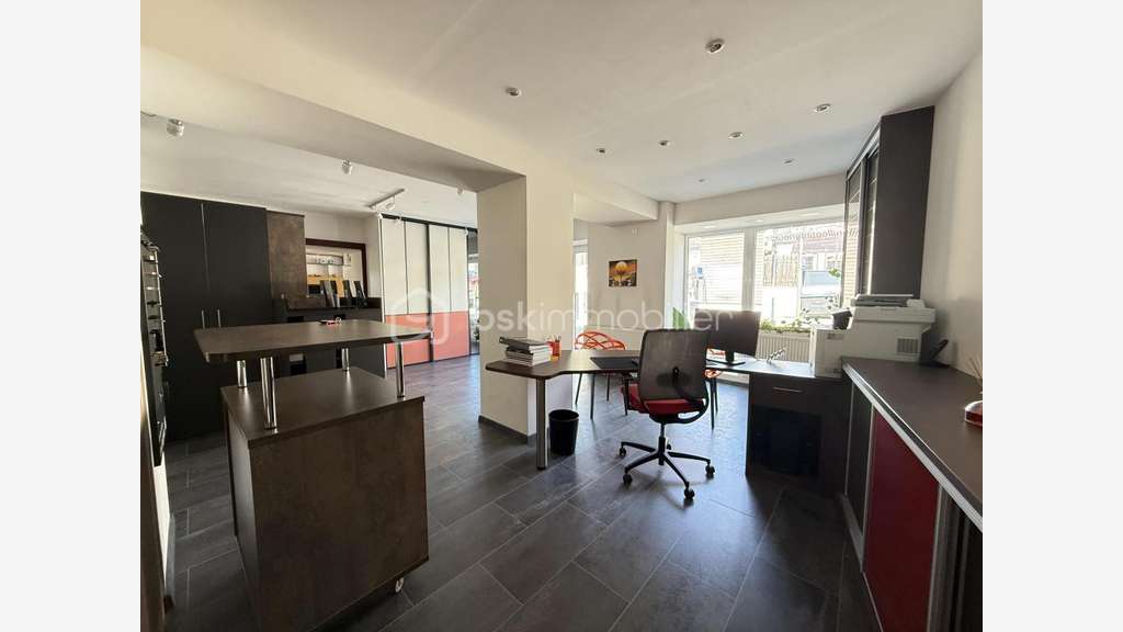 Vente joli local entretenu de 77m² à à Saint-Félix