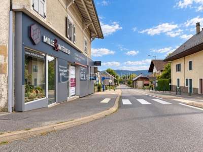 Vente joli local entretenu de 77m² à à Saint-Félix