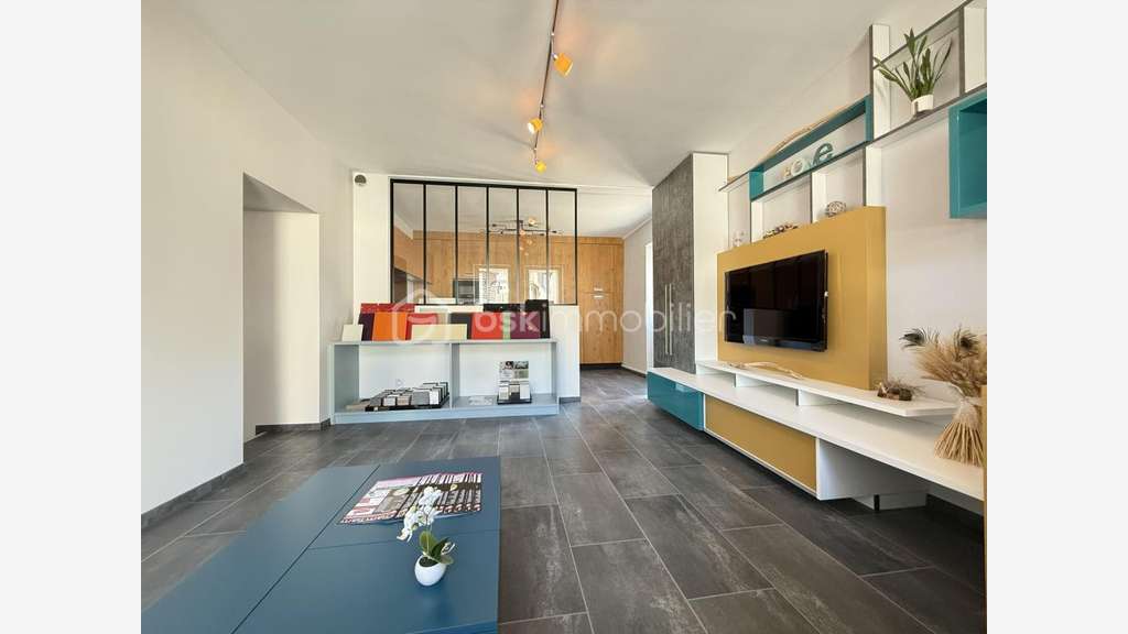 Vente joli local entretenu de 77m² à à Saint-Félix