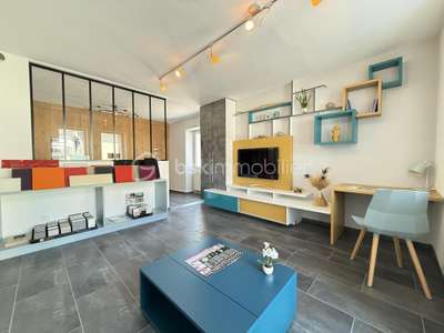 Vente joli local entretenu de 77m² à à Saint-Félix