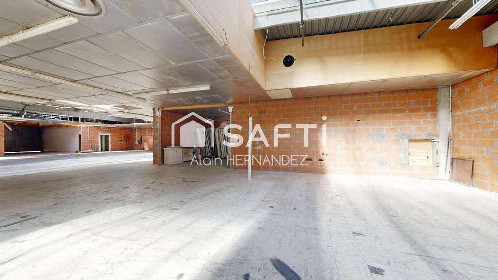 AV entrepôt 1121m² axe très passant à St-Gaudens