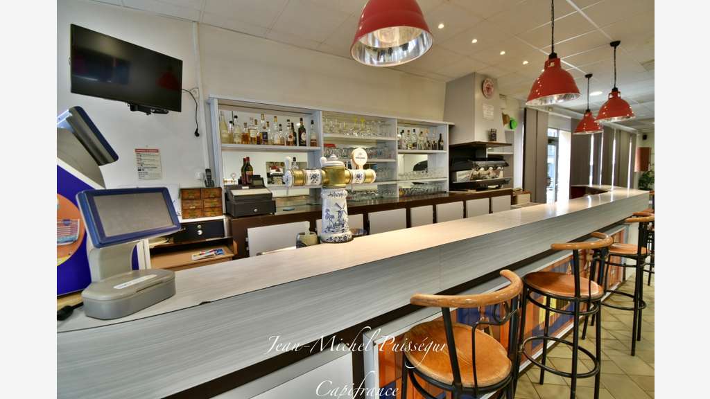 Local commercial 250m² à vendre à Saint Gaudens