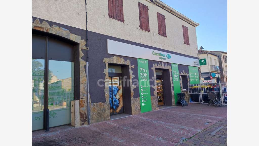 Vente local commercial 324m² centre Saint-Génis