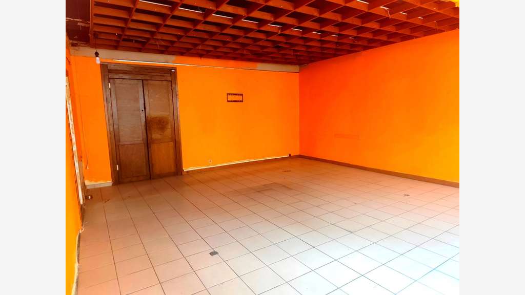 AV local commercial 62m² Saint-Geoire-en-Valdaine