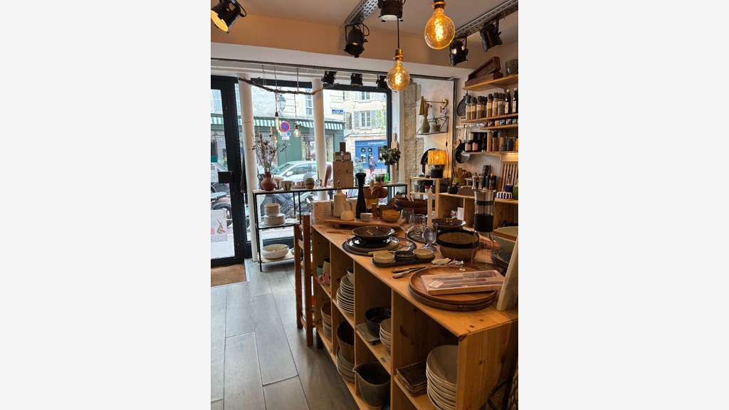 Vente local commercial 50m² Saint-Germain-en-Laye