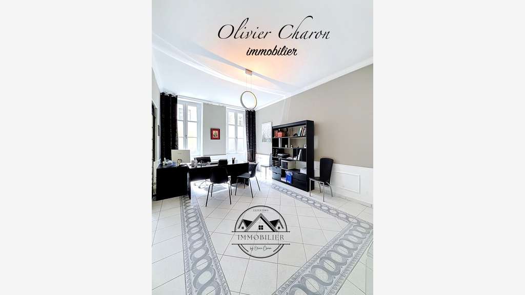 AV local professionnel 61,28m² St Germain en Laye