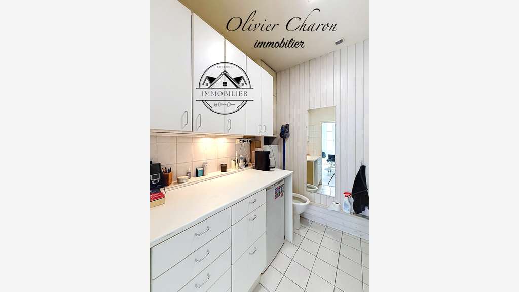 AV local professionnel 61,28m² St Germain en Laye