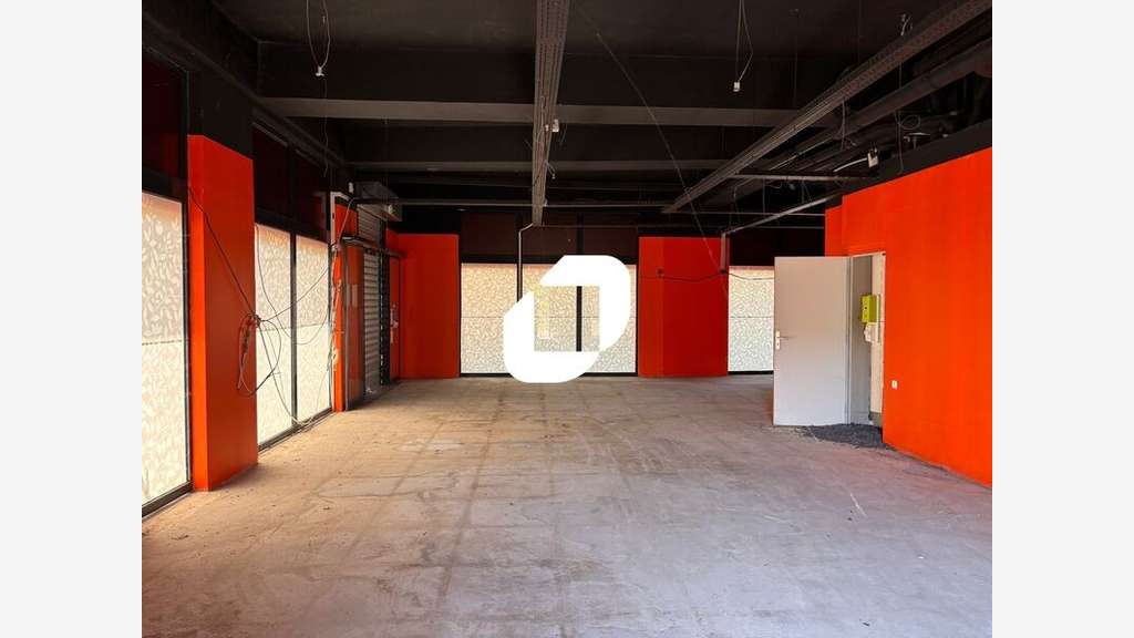 Vente Local commercial 148m² Saint germain en laye